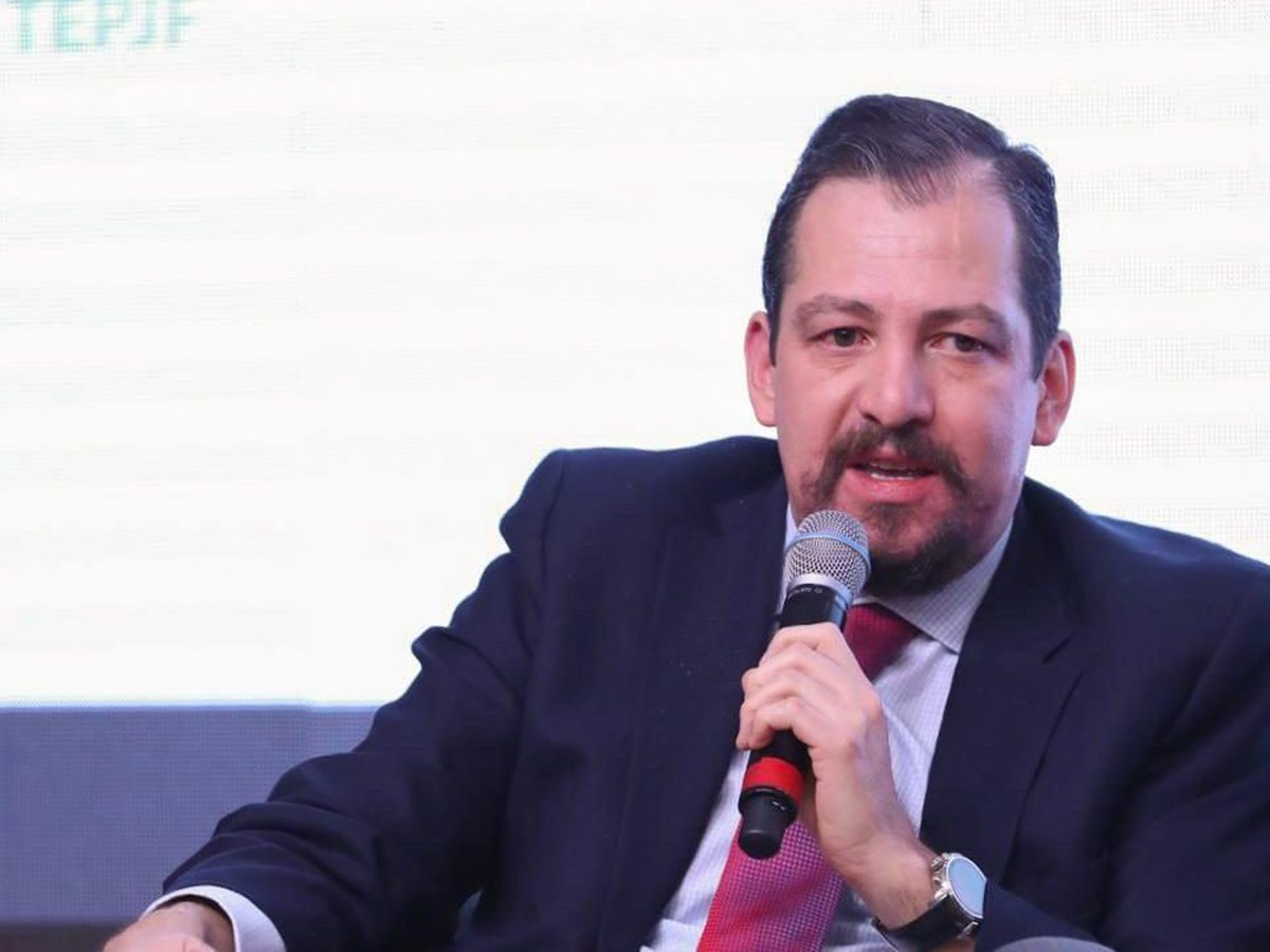 UIF denuncia a magistrado José Luis Vargas por supuesta red de empresas fachada