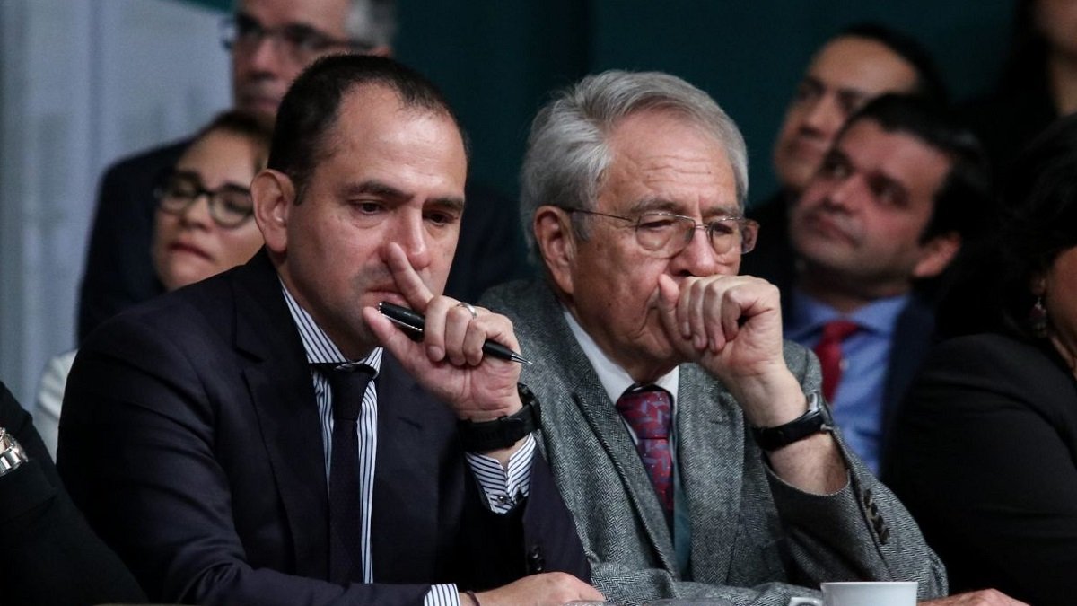 Tribunal ordena denuncia por desacato ante FGR contra Alcocer y Herrera