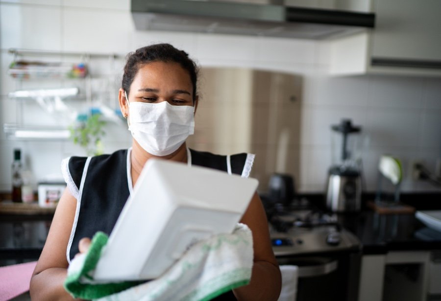 Piden reconocer derechos laborales de trabajadoras domésticas