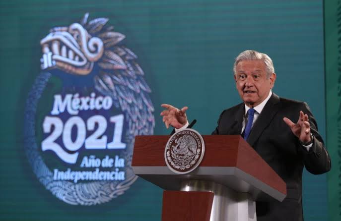 AMLO minimiza burlas del expresidente Vicente Fox por resultados de consulta