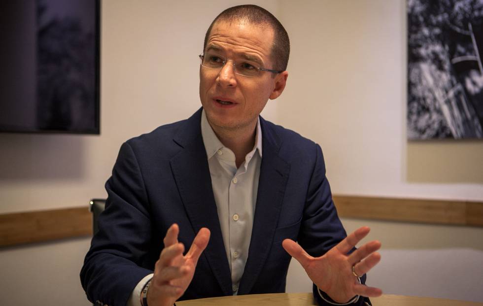 Ricardo Anaya votó a favor de la reforma energética y esa es prueba en su contra: FGR