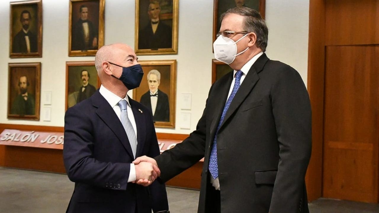 Marcelo Ebrard se reúne con secretario de Seguridad de EU, Alejandro Mayorkas