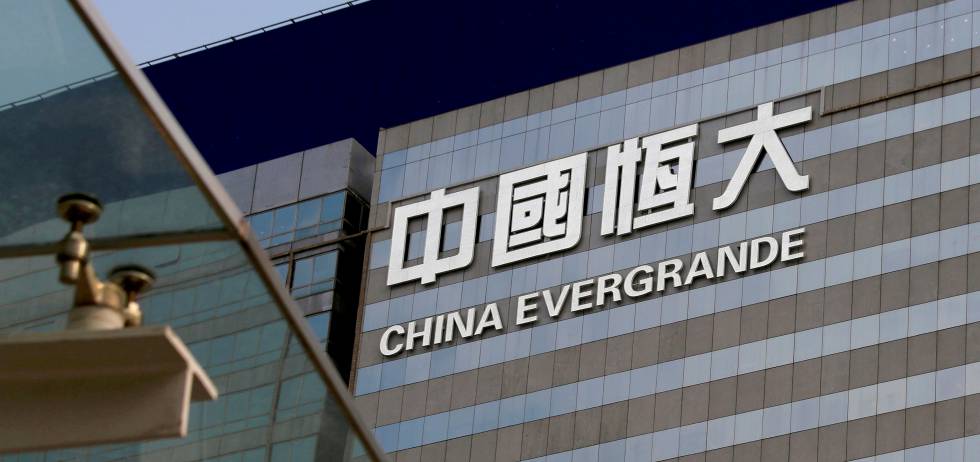 Evergrande tiene una deuda 3 veces más grande que la de Pemex: Arturo Herrera