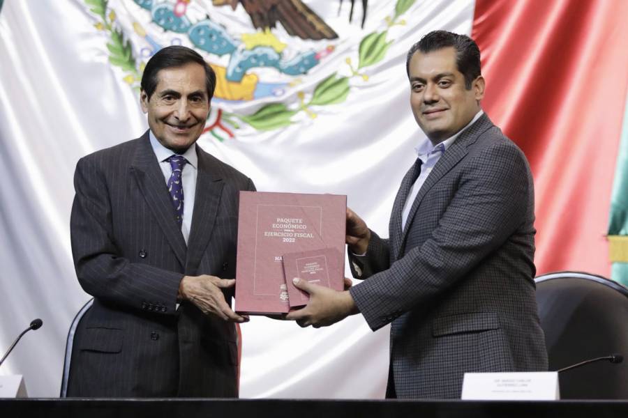 Ramírez de la O entrega Paquete Económico 2022 a la Cámara de Diputados