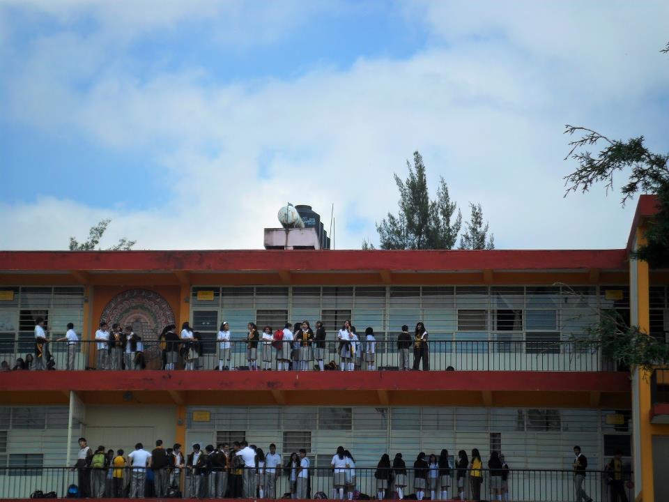 Suspenden clases presenciales en secundaria de Xalapa por caso de covid-19