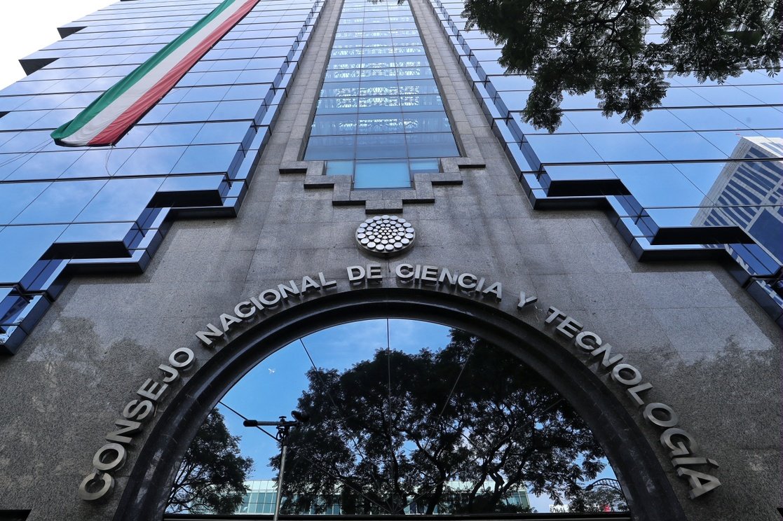 Académico del Conacyt obtiene suspensión provisional contra orden de captura 