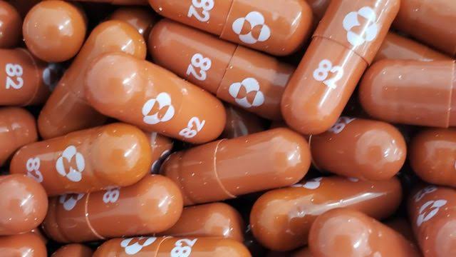 Merck anuncia que píldora anti-covid reduce riesgo de muerte en 50%