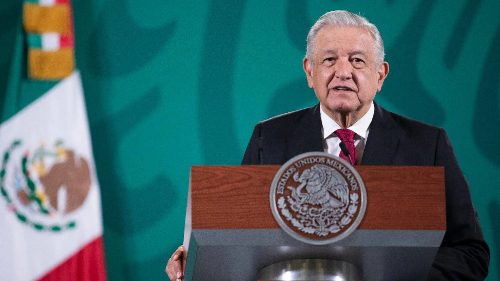 Eliminar prisión preventiva en defraudación fiscal va en la línea de seguir protegiendo la corrupción: AMLO 