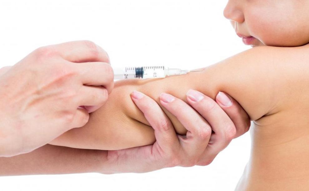 Niegan vacuna covid-19 a menores que ganaron amparo en Gómez Palacio