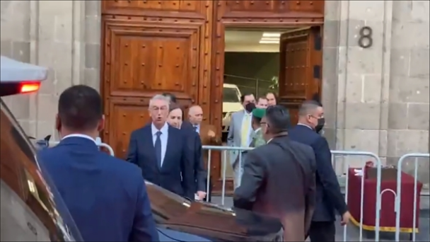 AMLO se reúne con empresarios en Palacio Nacional