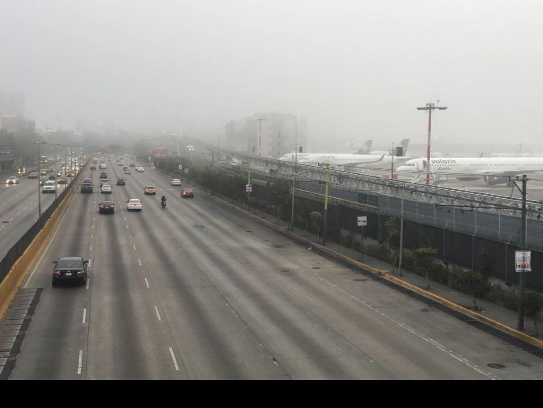 AICM reanuda operaciones tras banco de niebla
