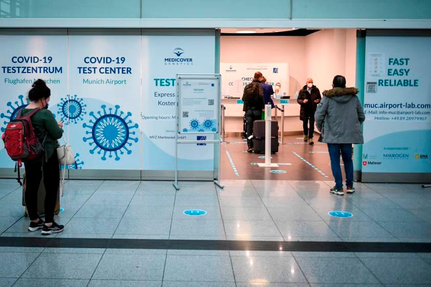 OMS alerta que riesgo por variante Ómicron es «muy alto” para el mundo