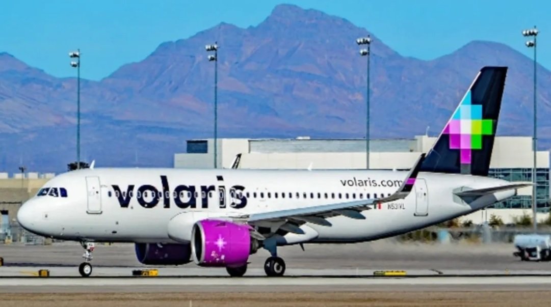 Volaris rechaza cobrar equipaje de mano en vuelos tras sanción de Profeco