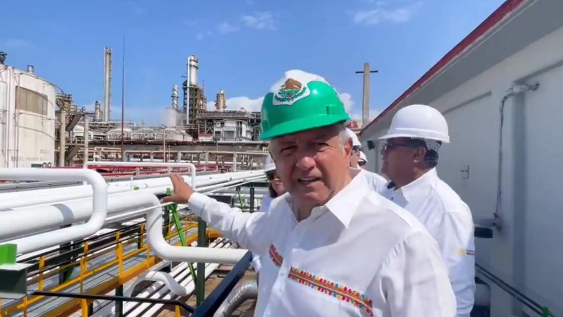 AMLO ‘apura’ obras emblema con visitas de supervisión