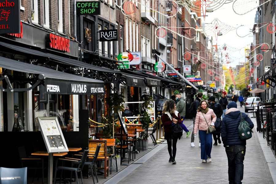 Holanda anuncia cuarentena de tres semanas ante aumento de contagios de covid-19