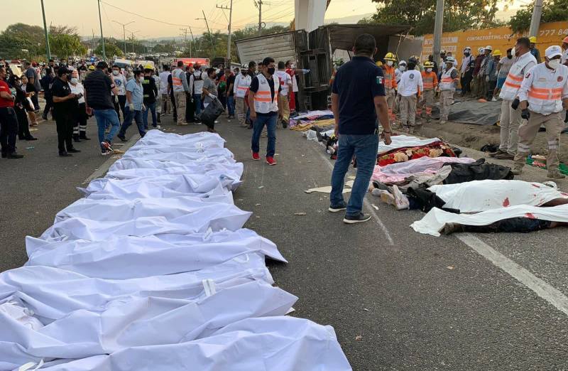 Aumenta a 55 el número de migrantes fallecidos en Chiapas por la volcadura de un camión