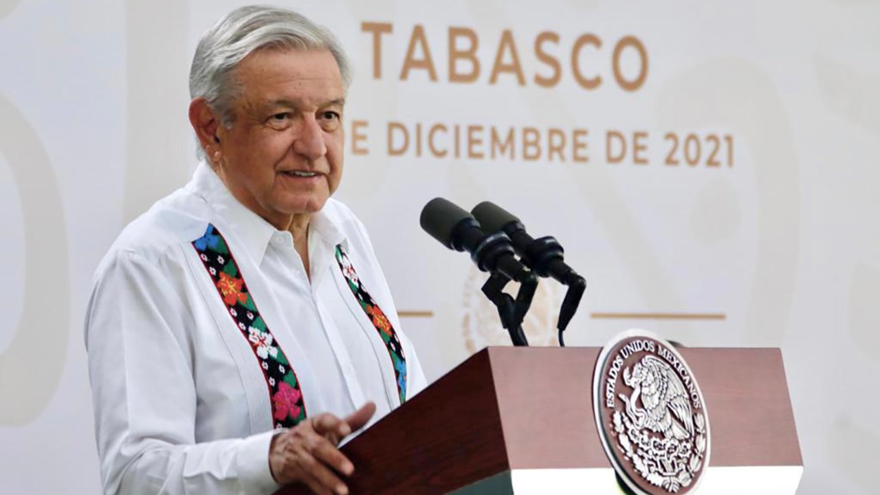 Propuestas para retrasar revocación de mandato son chicanadas: AMLO