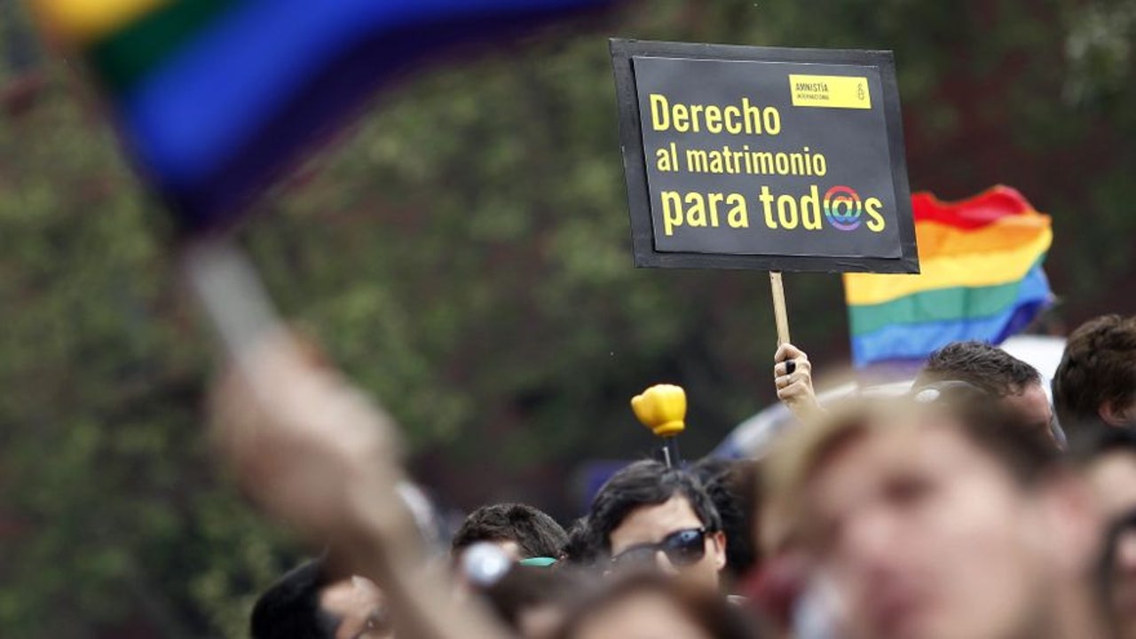 Chile aprueba el matrimonio igualitario tras cuatro años de espera