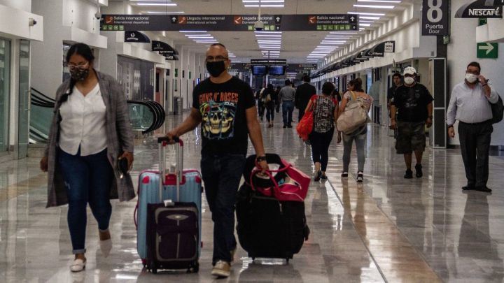 Eleva EU nivel de alerta por covid-19 en México; recomienda no viajar al país