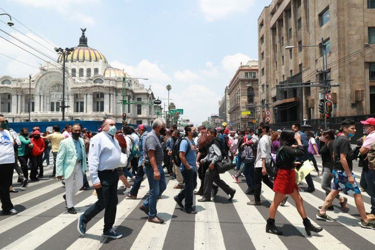 México suma 49 mil 150 nuevos casos de covid y 495 muertes en 24 horas