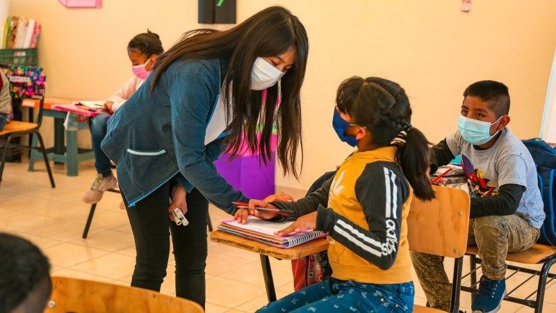 Posponen regreso a clases presenciales en 11 estados por llegada de variante Ómicron