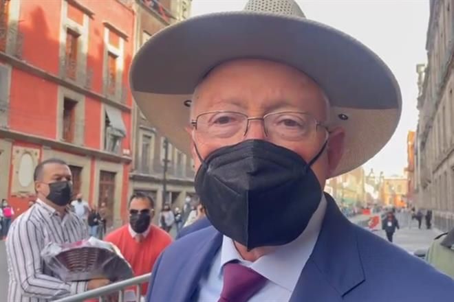 México y EU trabajamos hombro a hombro: Ken Salazar