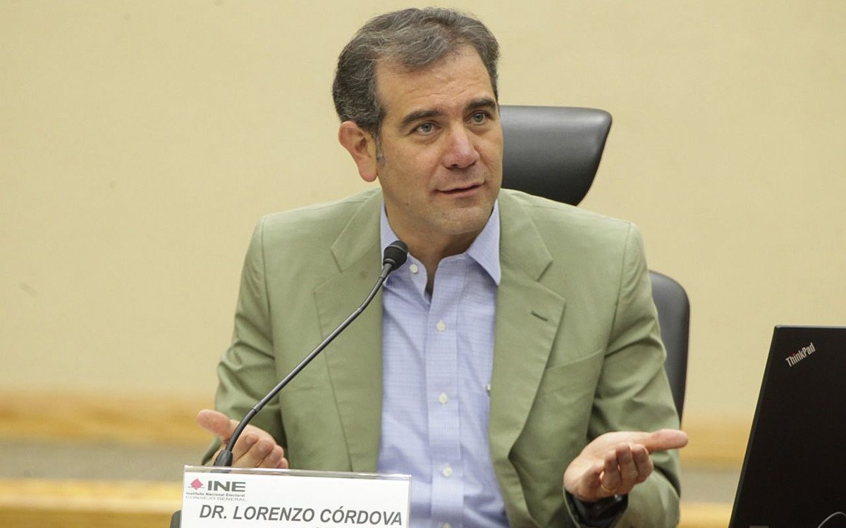 Córdova asegura que «no es exagerado» presupuesto del INE para 2023; equivale a 20 centavos de cada 100 pesos del ejercicio público
