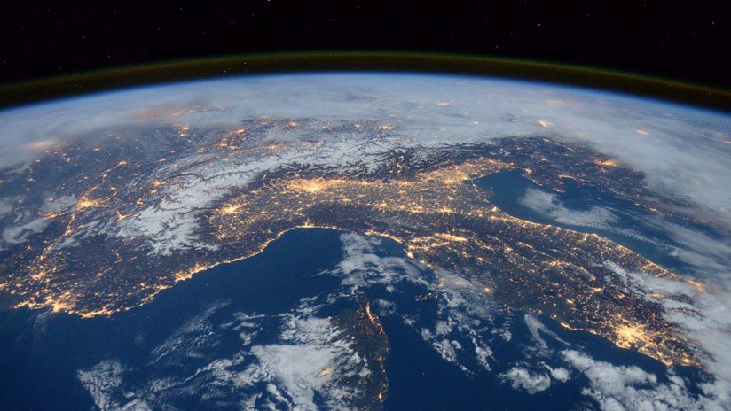 Starlink de Elon Musk proporciona sistema de internet satelital en Ucrania