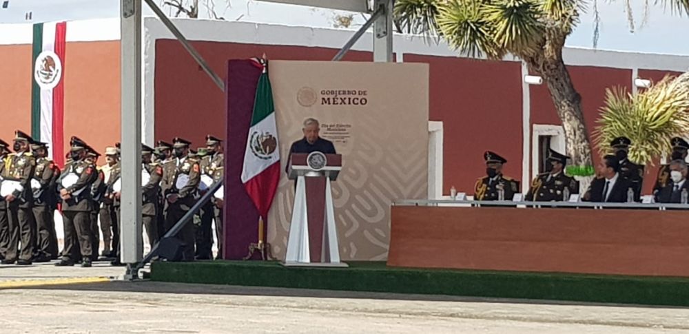Encabeza AMLO ceremonia del 109 aniversario del Ejército Mexicano