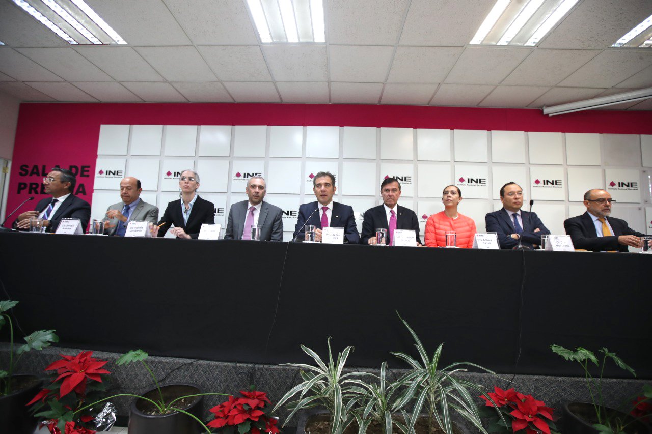 Revela INE lista de remuneraciones de consejeros electorales