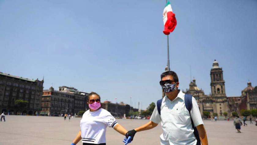 México suma 21 mil 565 nuevos casos de covid y 470 muertes en 24 horas