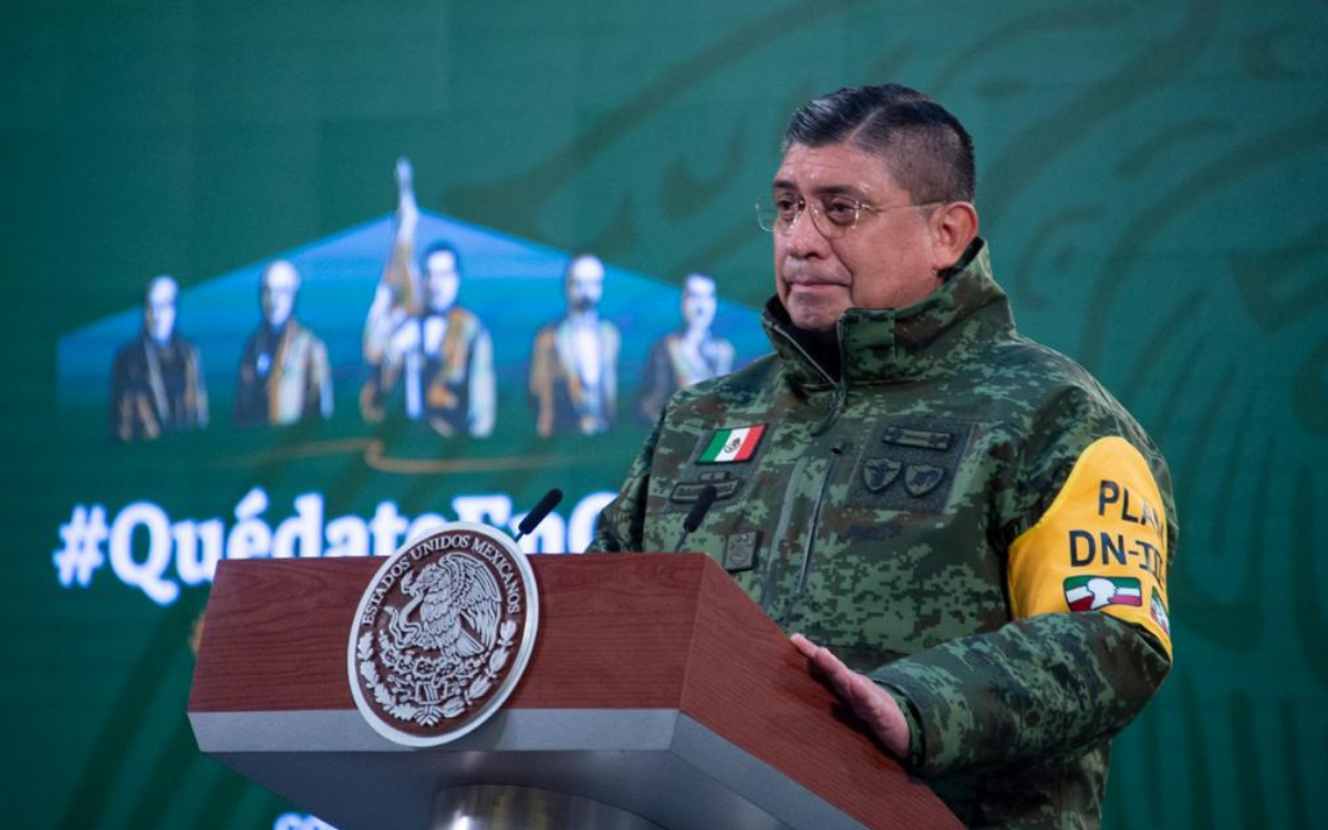 Por segunda vez, Luis Cresencio Sandoval da positivo a covid-19