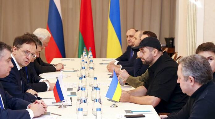 Concluye diálogo entre Rusia y Ucrania; mañana habrá nueva reunión