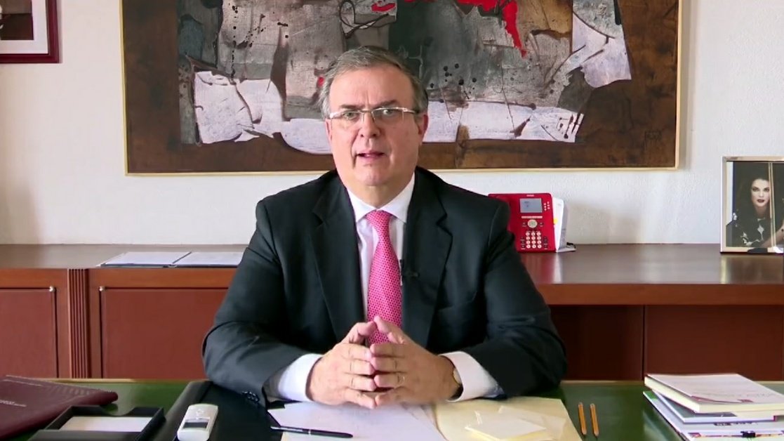 «Escuchan detonaciones; Hay toque de queda»; Ebrard informa de la residencia de México en Ucrania