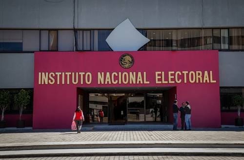 INE llama a respetar veda de propaganda por revocación de mandato
