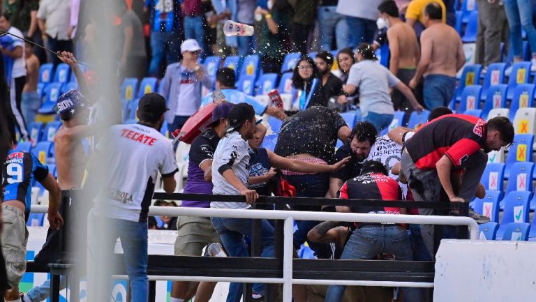 Liberan a dos de los detenidos por violencia en el Querétaro vs Atlas
