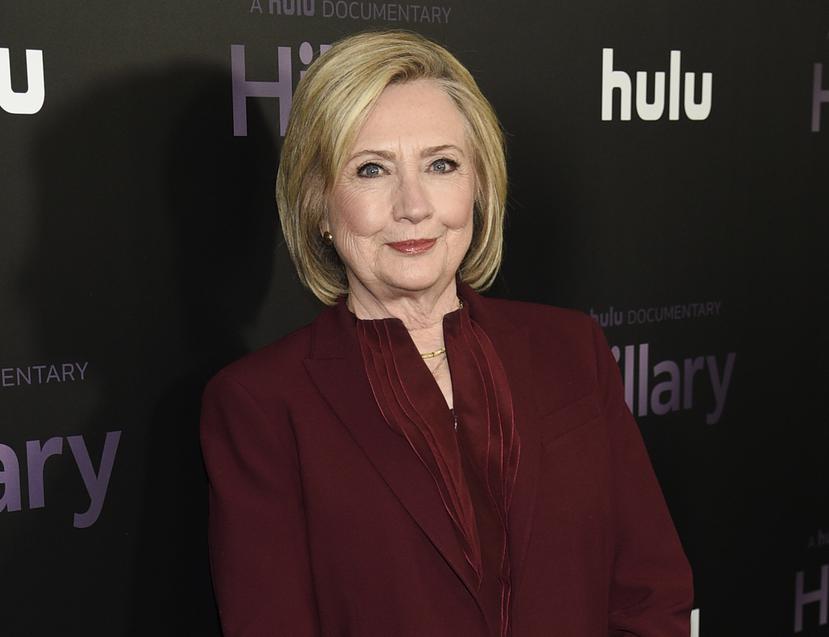 Hillary Clinton, ex primera dama de EU, da positivo a covid-19