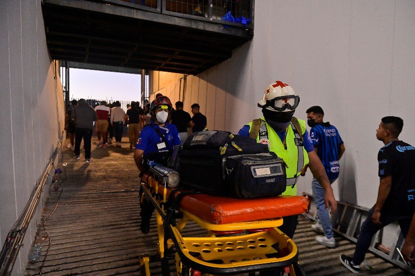 Dan de alta a 19 lesionados por riña en estadio «La Corregidora»