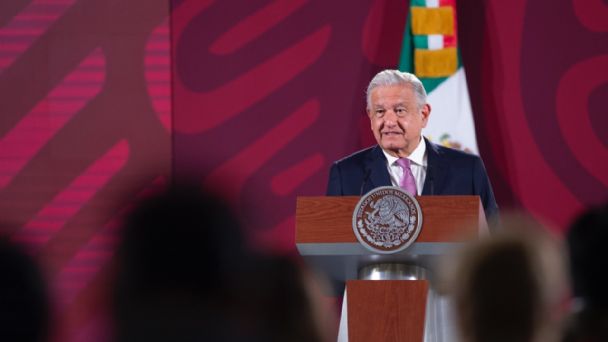 AMLO llama a PRI y PAN a rebelarse y votar en libertad reforma eléctrica