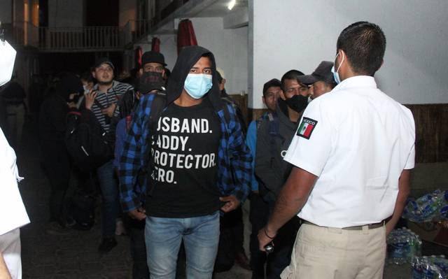 Rescatan a 79 migrantes hacinados en hotel de Ecatepec￼