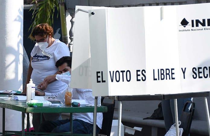 Diputados de Morena llevarán debate de reforma electoral de AMLO a plazas públicas