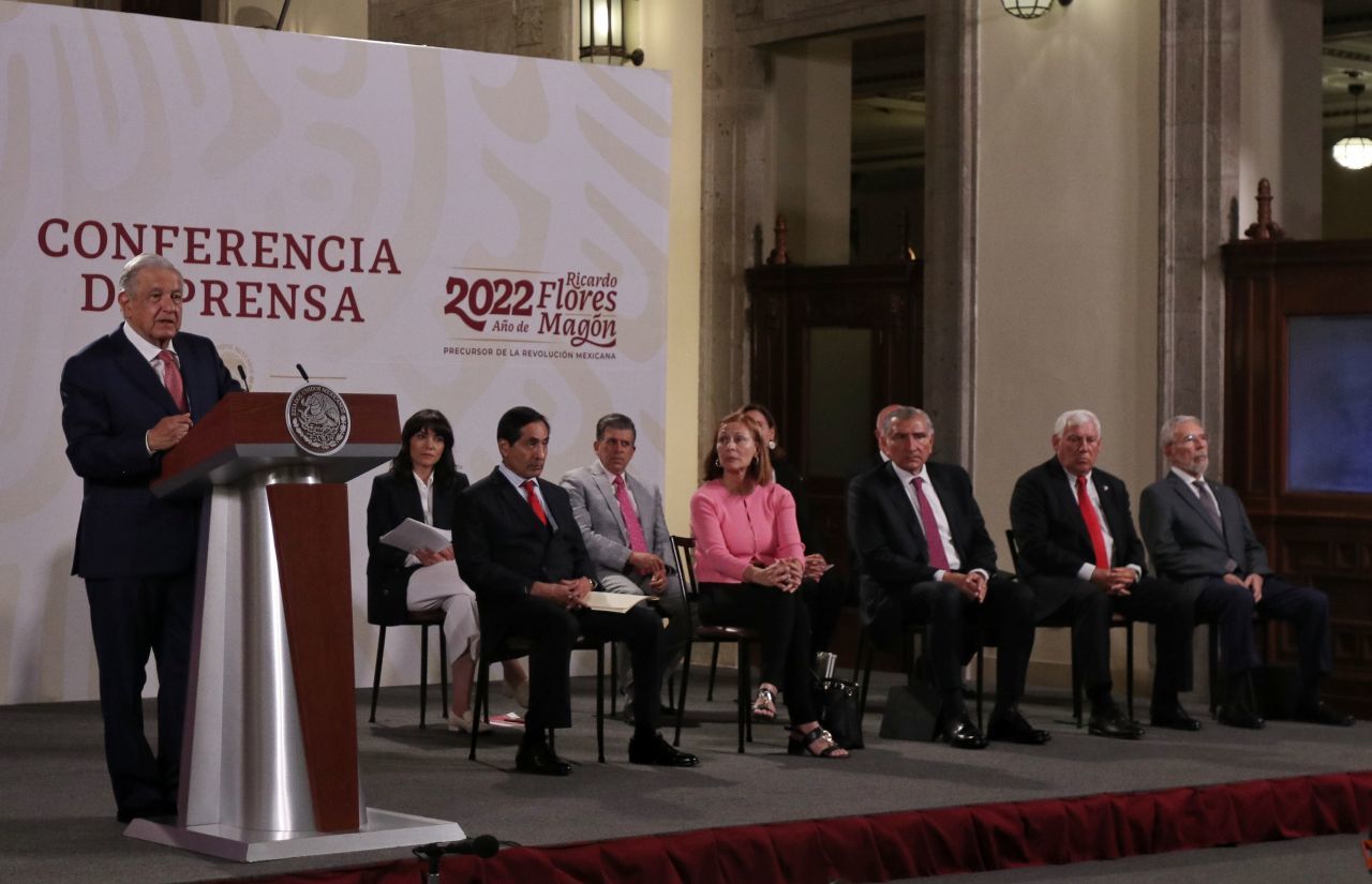 Telcel, Walmart, Telmex, Bimbo son las empresas que se suman al plan contra la inflación de AMLO