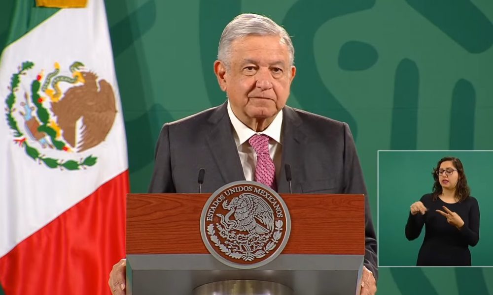 Anuncia AMLO que la próxima semana se informará sobre plazas disponibles para médicos