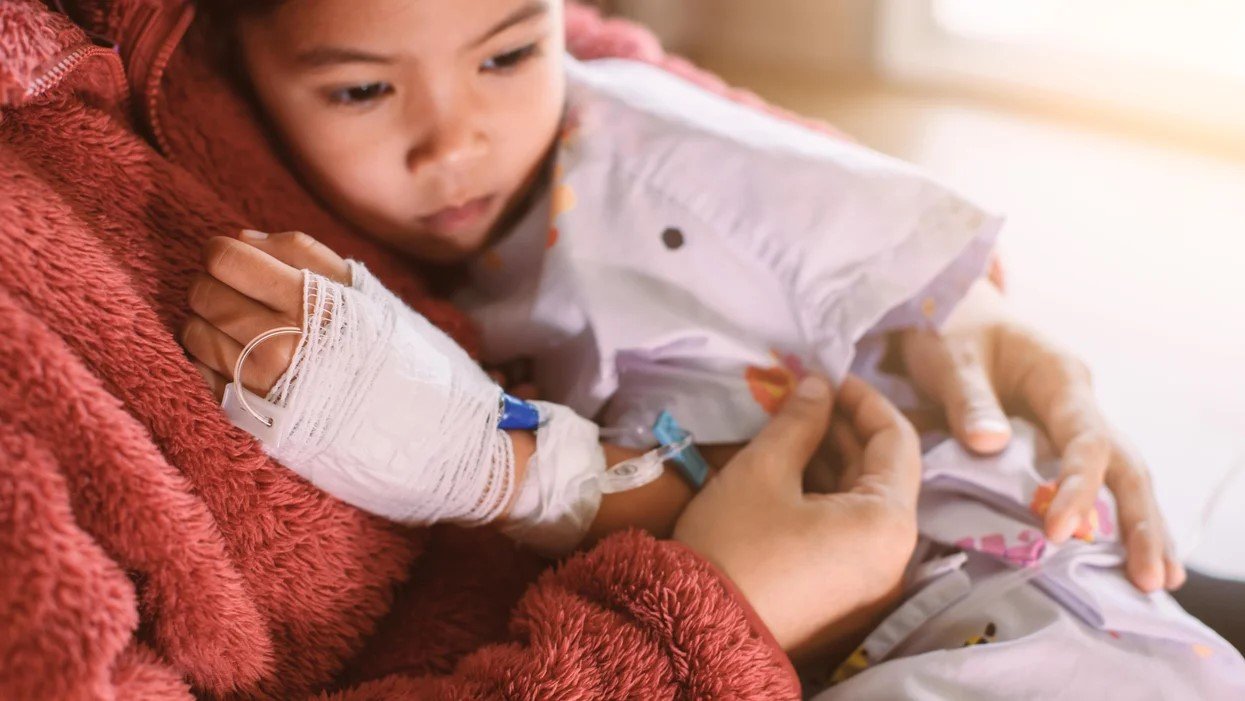 Alerta OMS por casos de hepatitis infantil aguda; califica el tema de muy importante