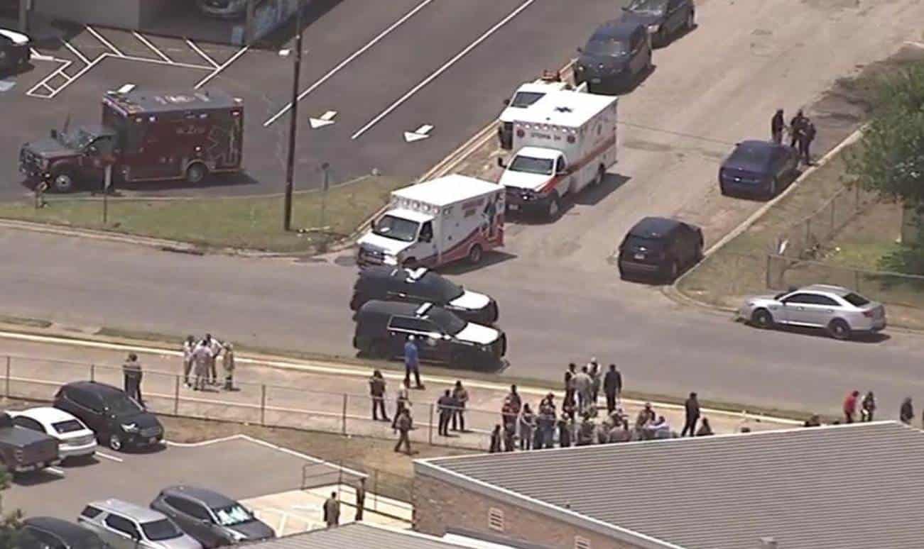 Tiroteo en escuela primaria en Texas deja 15 muertos