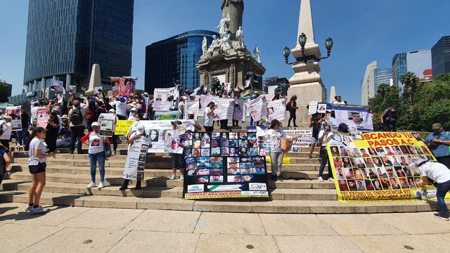 Madres y familiares marchan por sus hijos desaparecidos en México