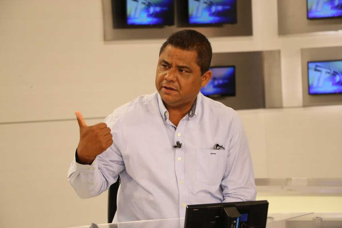 Padre de Debanhi Escobar denuncia filtración de segunda necropsia￼