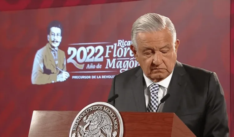 Lamenta AMLO muerte de 50 migrantes en un tráiler en Texas 