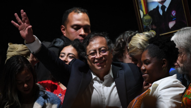 Llama Gustavo Petro a dialogar con la oposición para lograr acuerdo basado en paz, amor y esperanza 