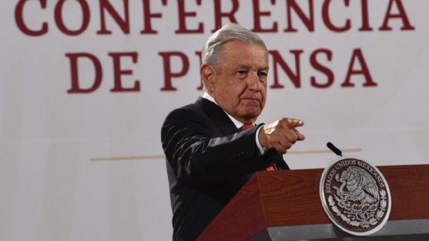 AMLO ofrece a Argentina avión presidencial 